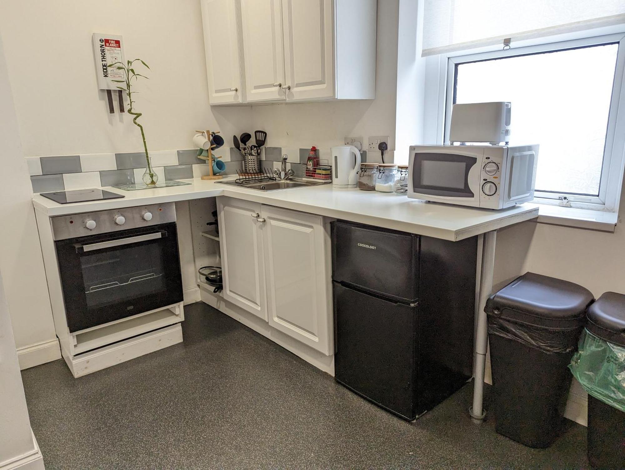Serene 1 Bedroom Flat In Roath Cardiff Exterior photo